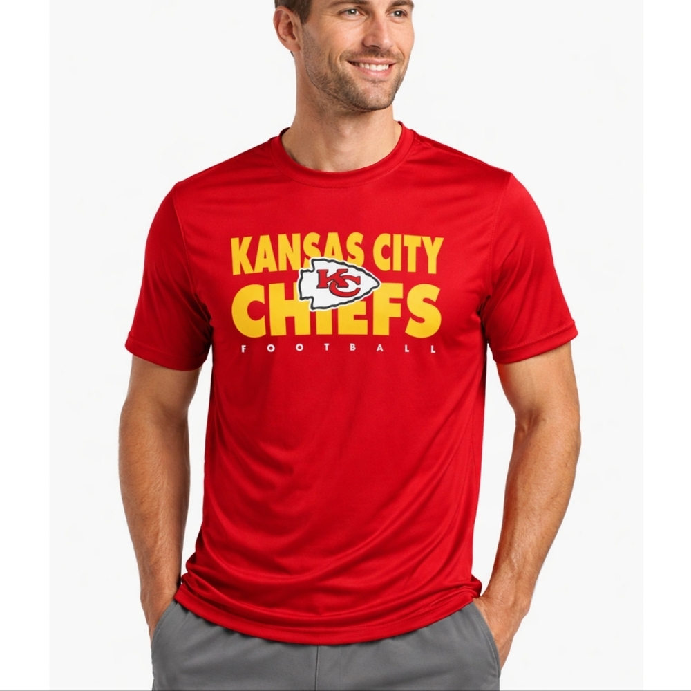 NFL Mens Kansas City Chiefs Performance Shirt Small Team Apparel Red Tee Size S